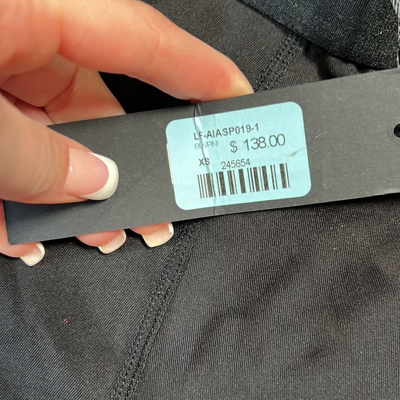 LF Biker Shorts - Picture 2 of 3